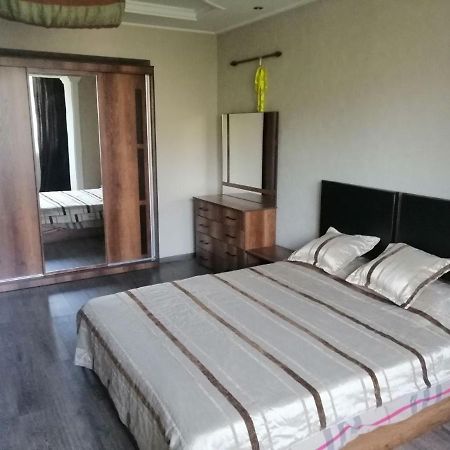 Apartment 2 Bed Room In The Center Апартамент 3-Х Комнатная В Центре Tasjkent Eksteriør bilde